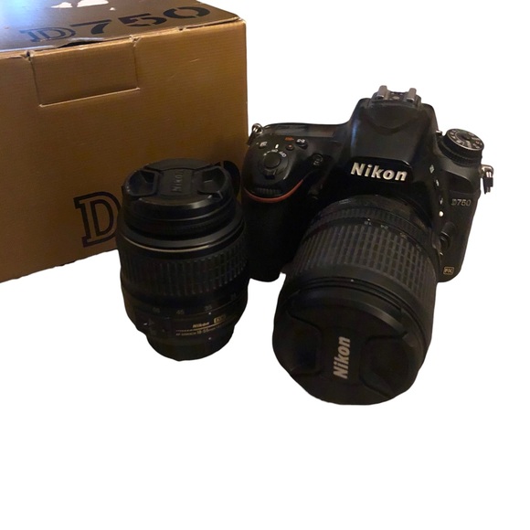 Nikon D750 DSLR Digital Camera + 2 lens, battery, charger, cleaning kit, and box - Picture 15 of 15